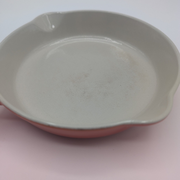 Vintage Le Creuset Double Spout Enameled Cast Iron Skillet #16 Orange Flame 6.5" - Picture 2 of 7